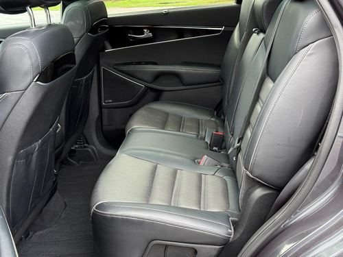 2016 Kia Sorento — photo 19