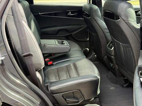 2016 Kia Sorento — photo 21