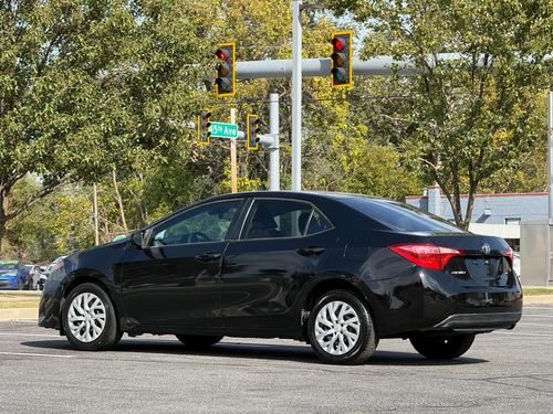 2019 Toyota Corolla — photo 11