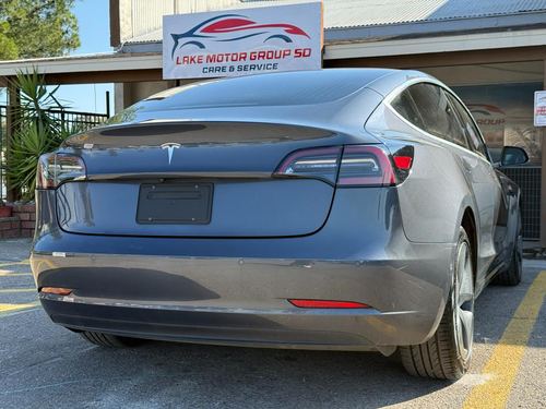 2019 Tesla Model 3 — photo 8