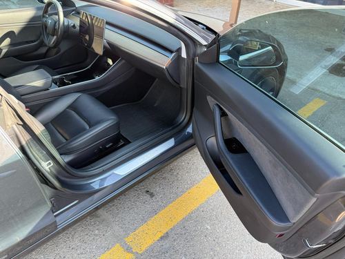 2019 Tesla Model 3 — photo 23