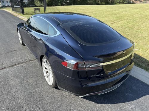 2013 Tesla S P85 — photo 14