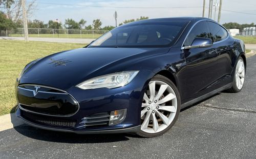 2013 Tesla S P85 — photo 19