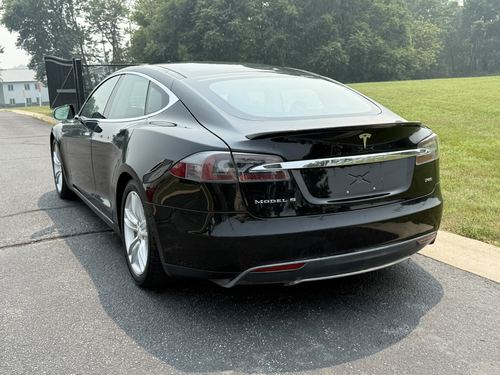 2013 Tesla S P85 — photo 13