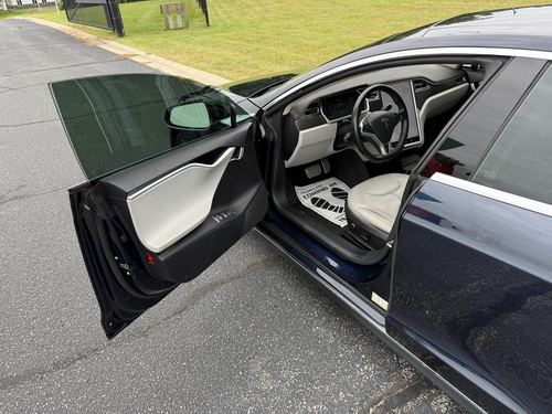 2013 Tesla S P85 — photo 25