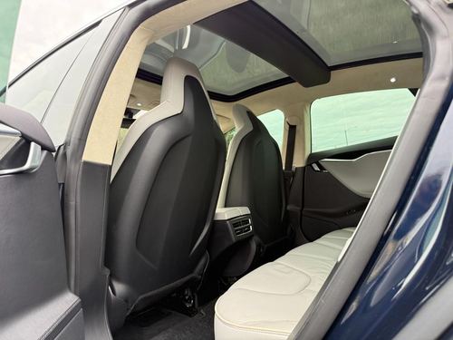 2013 Tesla S P85 — photo 31