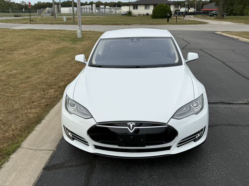 2014 Tesla S85 — photo 8