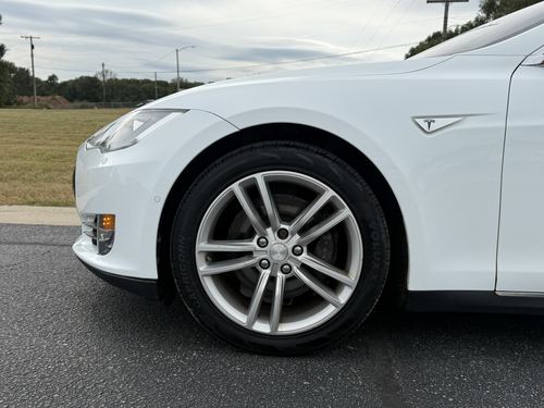 2014 Tesla S85 — photo 11