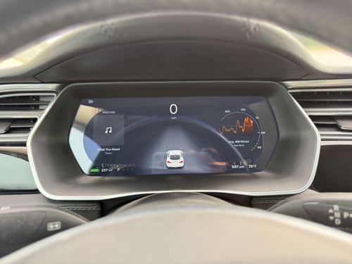 2014 Tesla S85 — photo 24