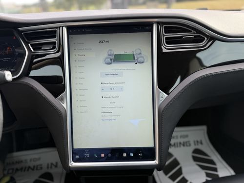 2014 Tesla S85 — photo 26