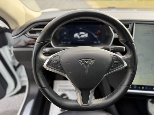 2014 Tesla S85 — photo 33