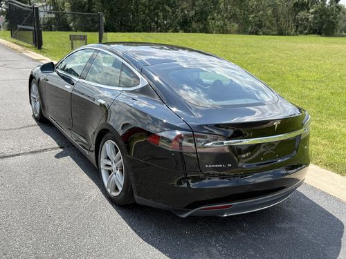 2014 Tesla S 85 — photo 11