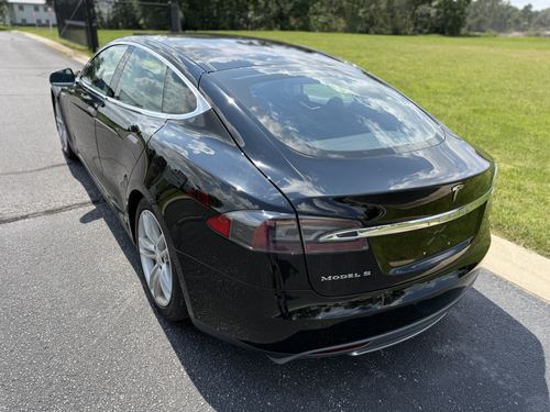 2014 Tesla S 85 — photo 14