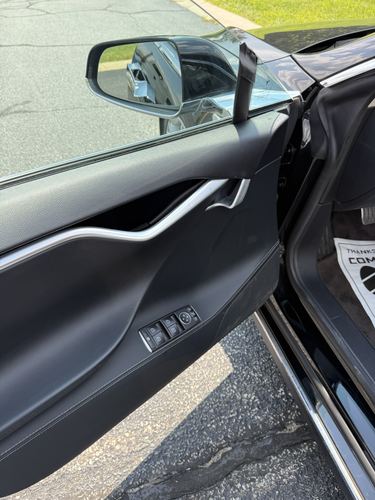 2014 Tesla S 85 — photo 34