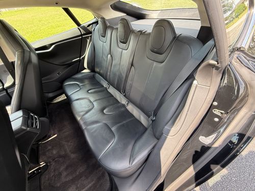 2014 Tesla S 85 — photo 40