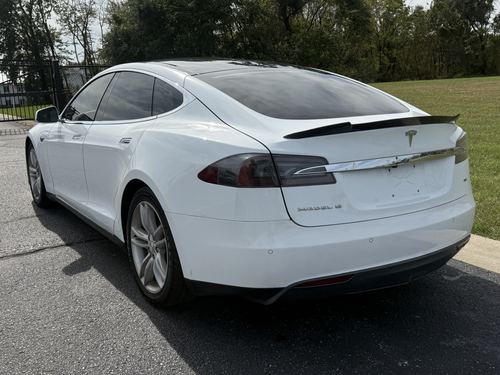 2014 Tesla S85 — photo 6