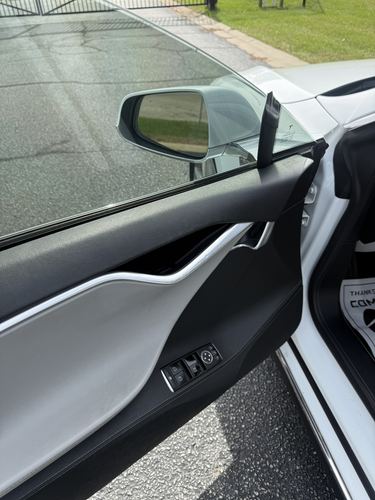 2014 Tesla S85 — photo 28
