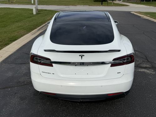 2014 Tesla S85 — photo 37