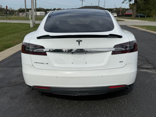 2014 Tesla S85 — photo 38