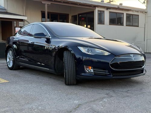 2014 Tesla S85 — photo 2