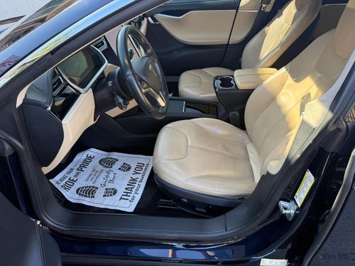 2014 Tesla S85 — photo 16