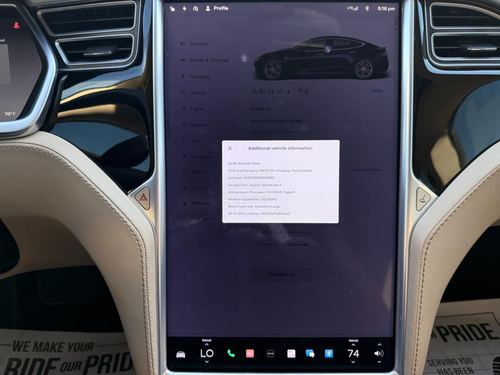 2014 Tesla S85 — photo 21
