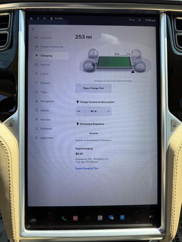 2014 Tesla S85 — photo 22