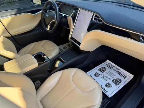 2014 Tesla S85 — photo 24