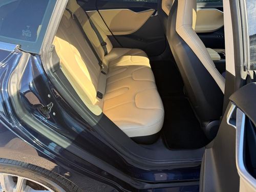 2014 Tesla S85 — photo 30