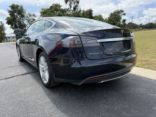 2015 Tesla S P85D — photo 14