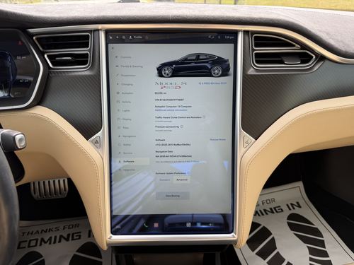 2015 Tesla S P85D — photo 25