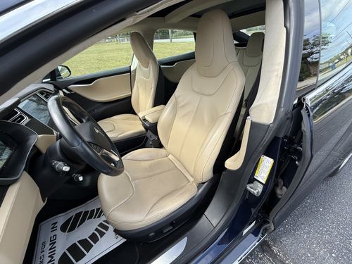 2015 Tesla S P85D — photo 31