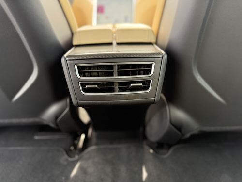 2015 Tesla S P85D — photo 38