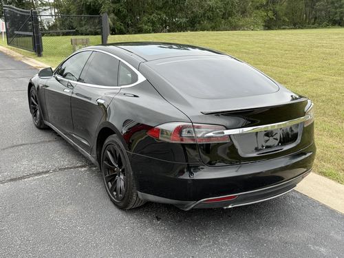 2015 Tesla S P85D — photo 10
