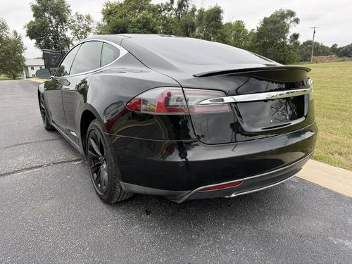 2015 Tesla S P85D — photo 14