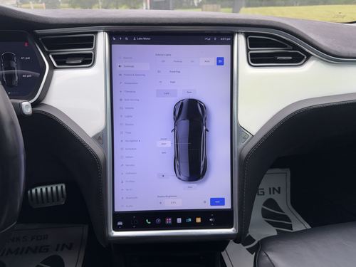 2015 Tesla S P85D — photo 23