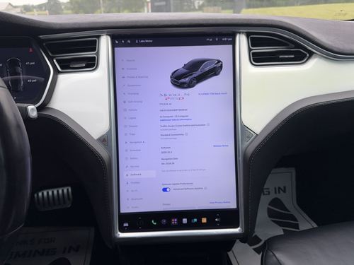 2015 Tesla S P85D — photo 25
