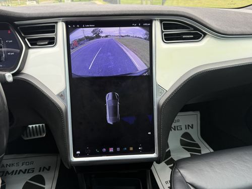 2015 Tesla S P85D — photo 28