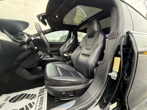 2015 Tesla S P85D — photo 32