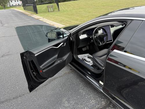 2015 Tesla S P85D — photo 33