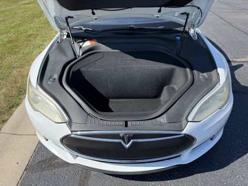 2015 Tesla S70D — photo 2