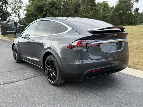 2016 Tesla X90D — photo 14