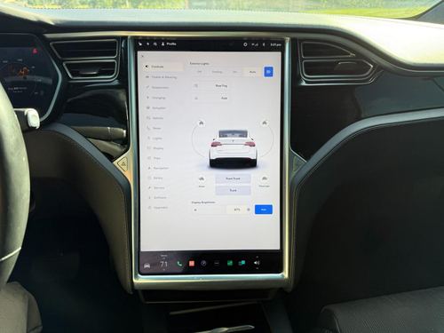 2017 Tesla X75D 90D — photo 14