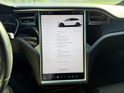 2017 Tesla X75D 90D — photo 17