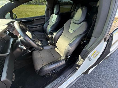 2017 Tesla X75D 90D — photo 26