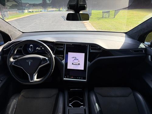 2017 Tesla X75D 90D — photo 32