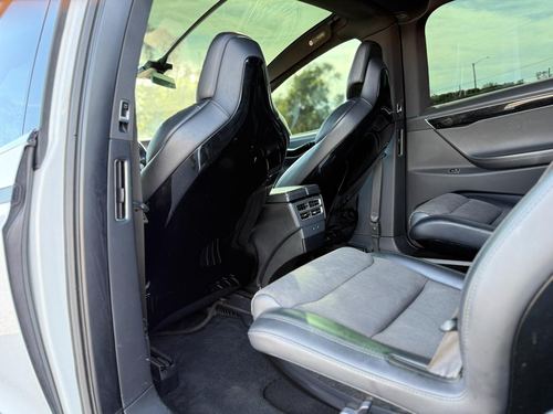 2017 Tesla X75D 90D — photo 38