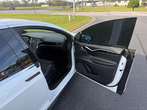 2017 Tesla X75D 90D — photo 48