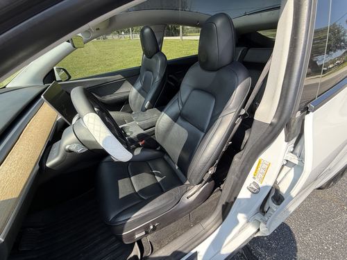 2021 Tesla Y Lr Long Range Dual Motor All-Wheel Drive — photo 33