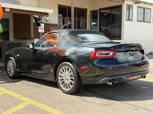 2017 Fiat 124 Spider — photo 10